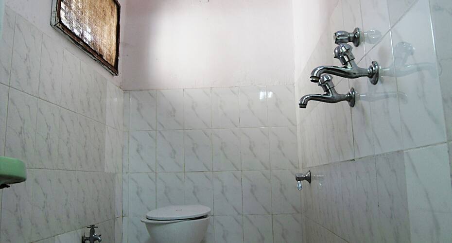 Hotel Golden Palace, Allahabad 5